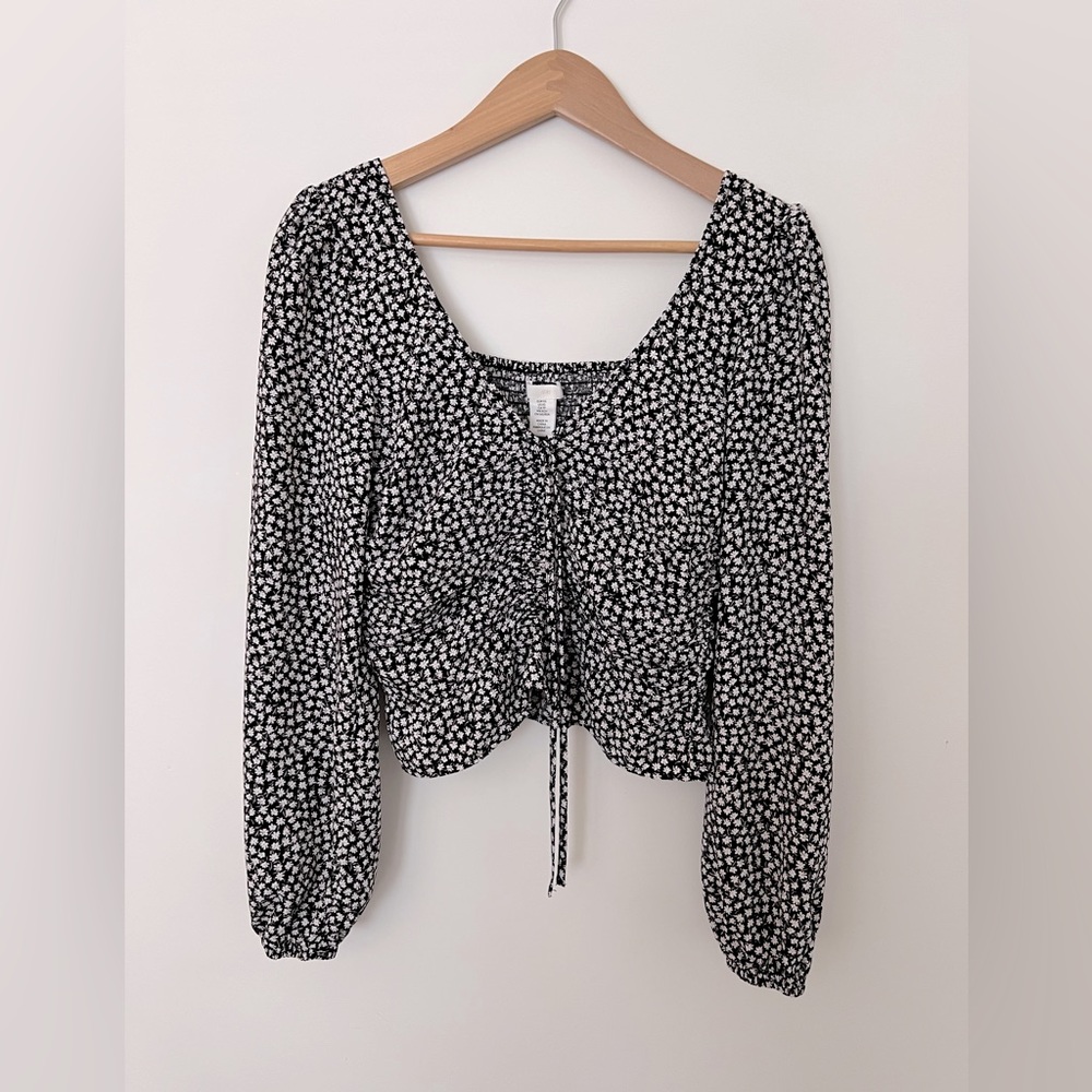 NWT H&M Long Sleeve Black/Floral Blouse